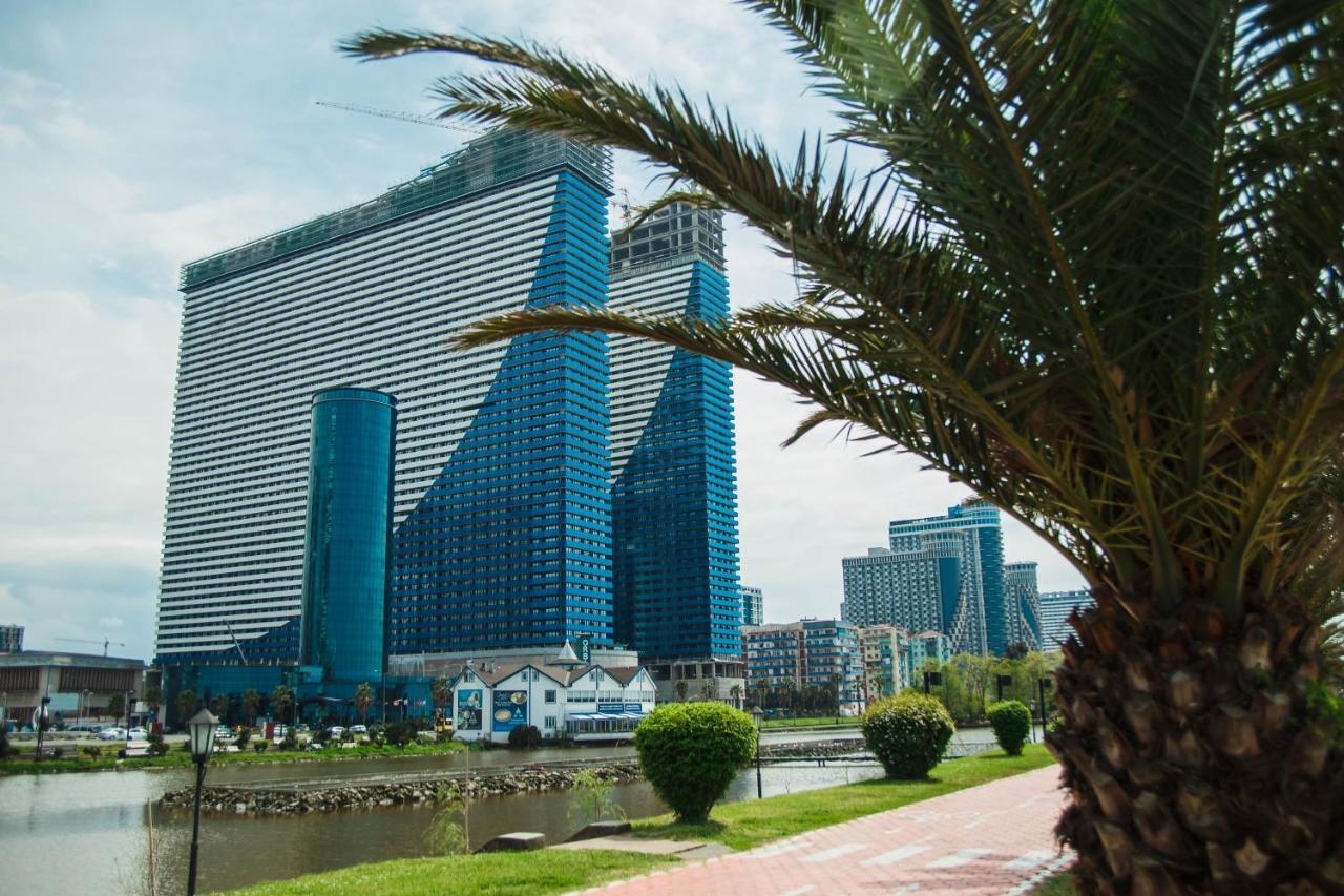 Апартаменты V. Orbi City Батуми Экстерьер фото